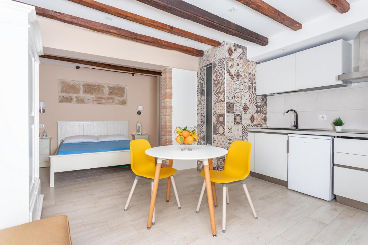Carmencita Apartment อาลเกโร ภายนอก รูปภาพ
